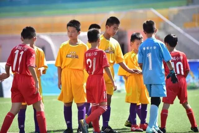 威尼斯主场冷门击败那不勒斯，意甲积分榜新变化